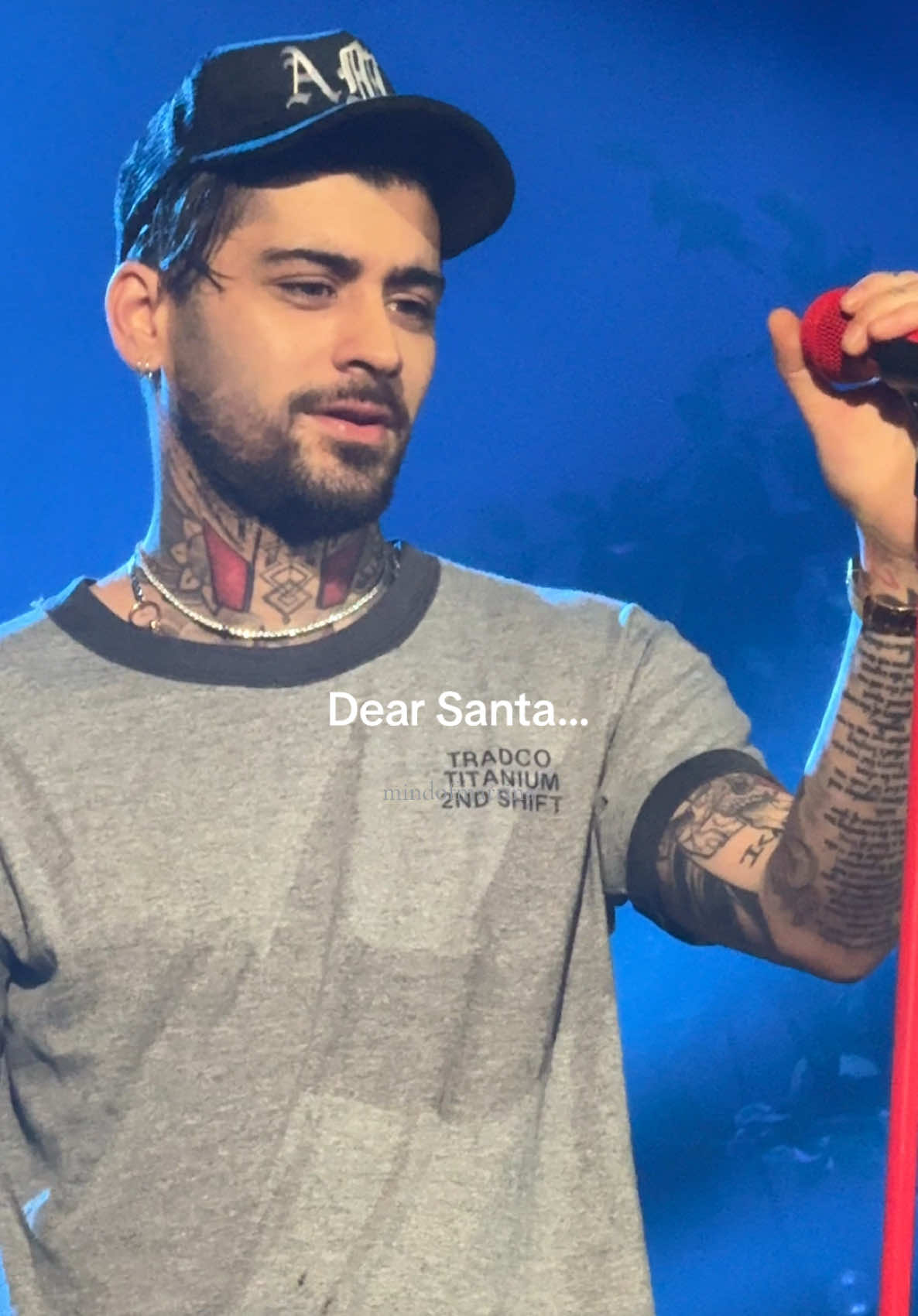 Please 😭🙏 #zayn #zaynmalik #zquad #fyp #christmas 