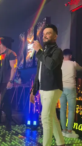 تكيل ً وماردت امشي وياه الخفاف #مازن_عساف #جانو_سيدو #اكسبلورexplore #تركيا_اسطنبول_العراق_سوريا_مصر #الشعب_الصيني_ماله_حل😂😂 @الفنان مازن عساف @جانو سيدو 