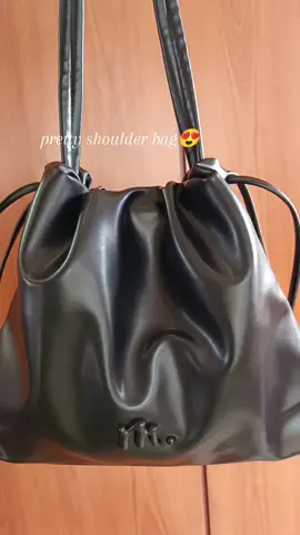 #shoulderbag #largecapacity #moosdoombag #moosdoomshoulderbag 