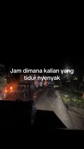 Kmi masih kejar waktu biar dapat tidur itupun tidur bengkok