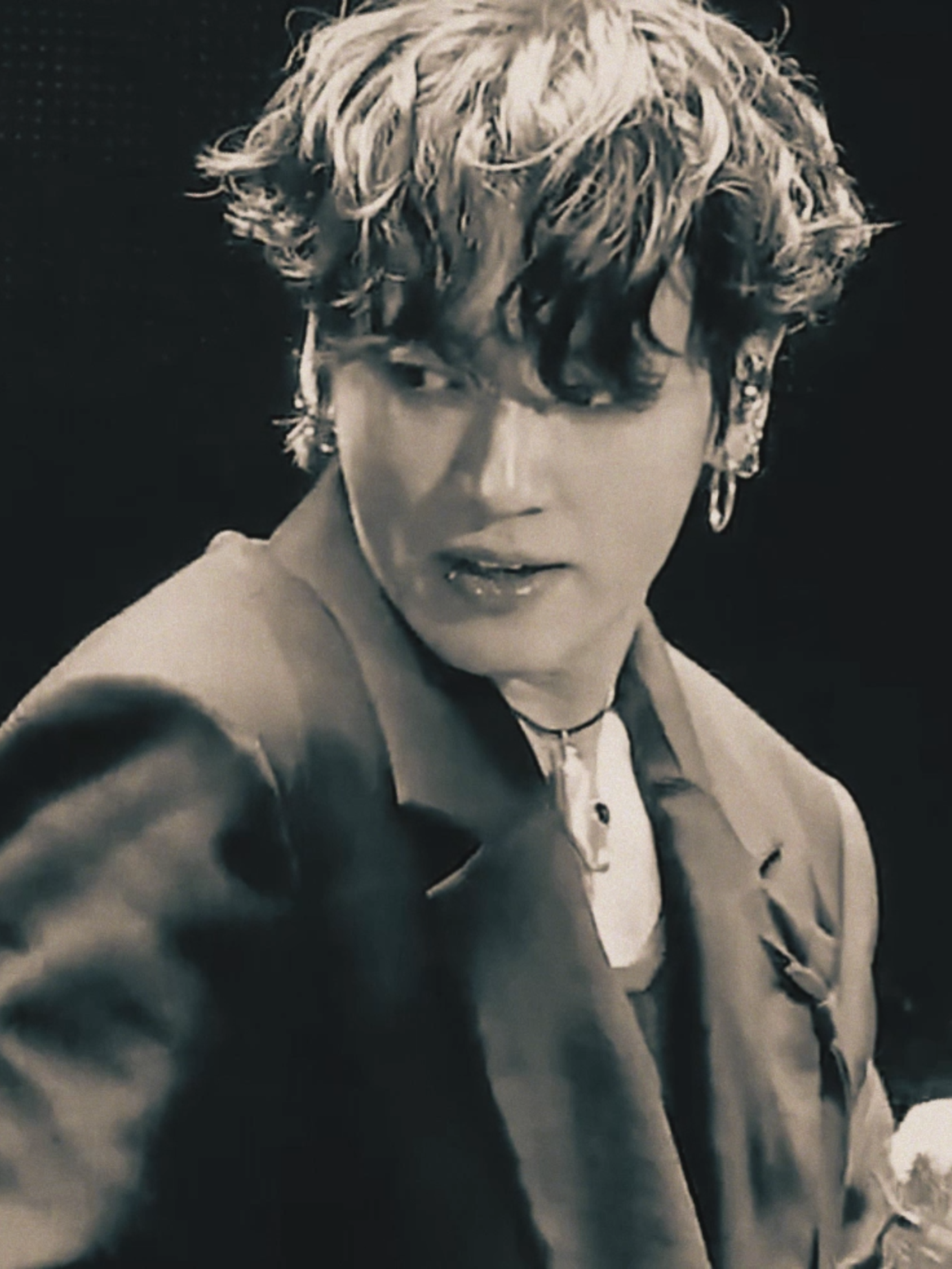 he deserves 10 girlfriends if we bein honest #jungkook  #bts  #jungkookedit  #aftereffects  #fyp 