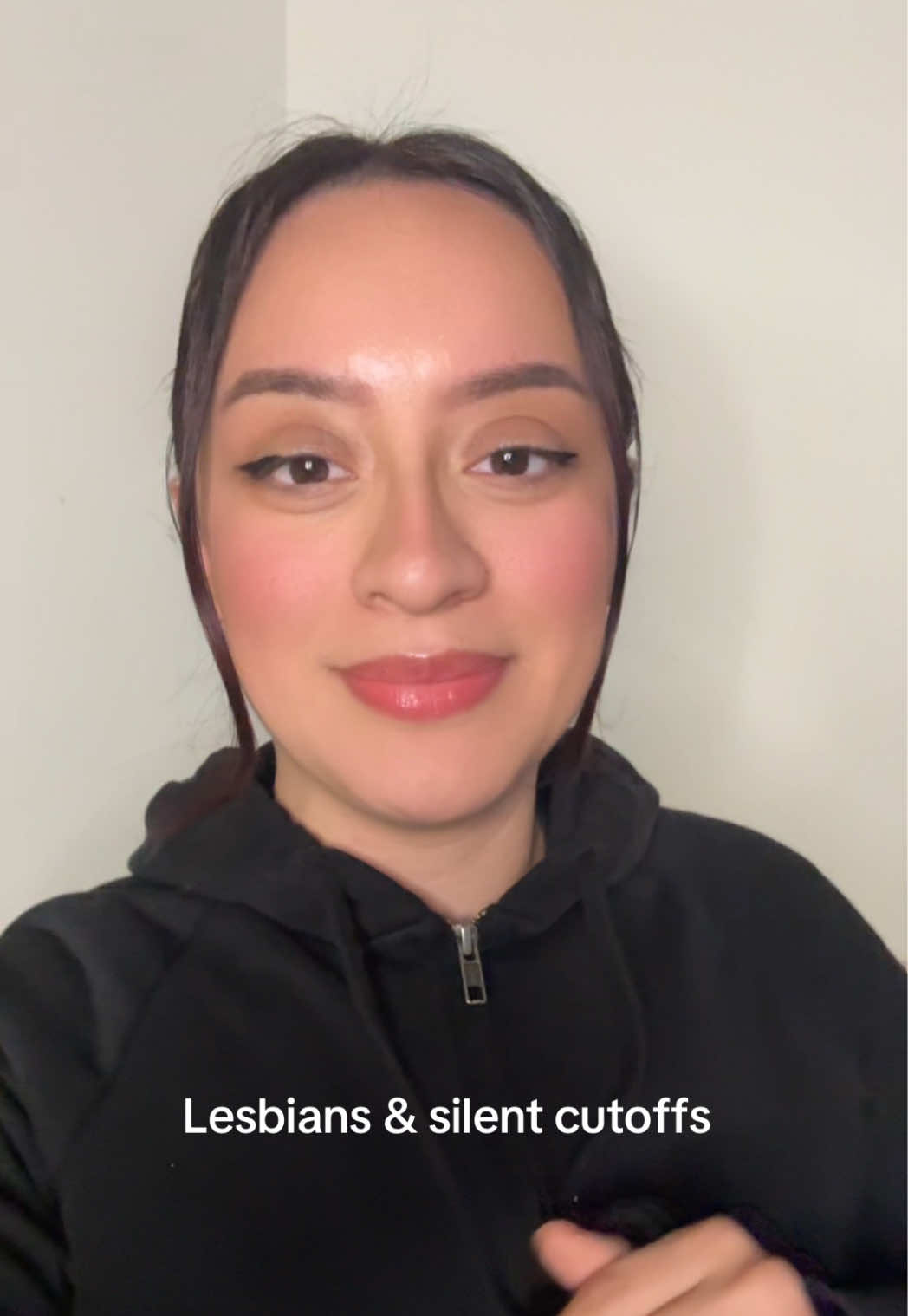 Lesbians how do you feel about silent cutoffs? #lesbiansoftiktok #wlwtiktok #lesbiansover30🏳️‍🌈 #wlwtok #lgbt🌈 