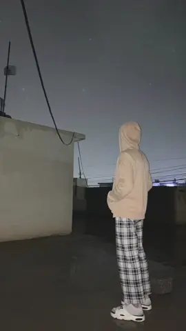 قلبي على البعد وياك😢🤎🤍.#foryou #explore #fyp #الشعب_الصيني_ماله_حل #قوالب 