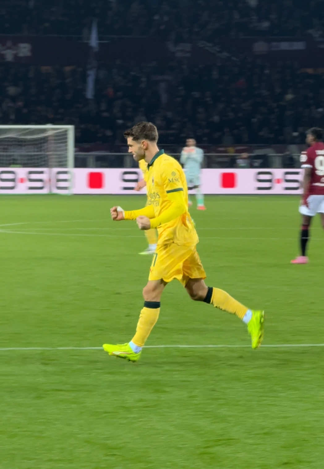 Chris comes in and one minute after levels the game! 💪 #acmilan #seriea #pulisic #torinomilan #tiktokfootball