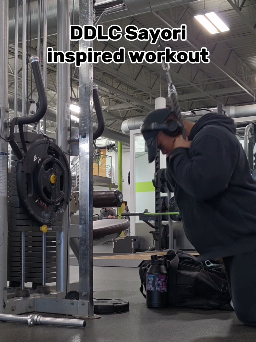 This workout will take the air out your lungs #ddlc #ddlccosplay #dokidokiliteratureclub #gym #justmonika 