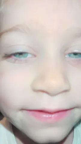 Evuta mea 🥰 #eva #craciun2025 #ochialbastri #fatamea #fyp 