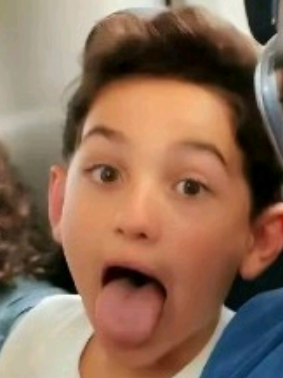 cavaleiros tbm protegem donzelas🥀#itwelcometoderry #rich #hbomax #sad #edit 