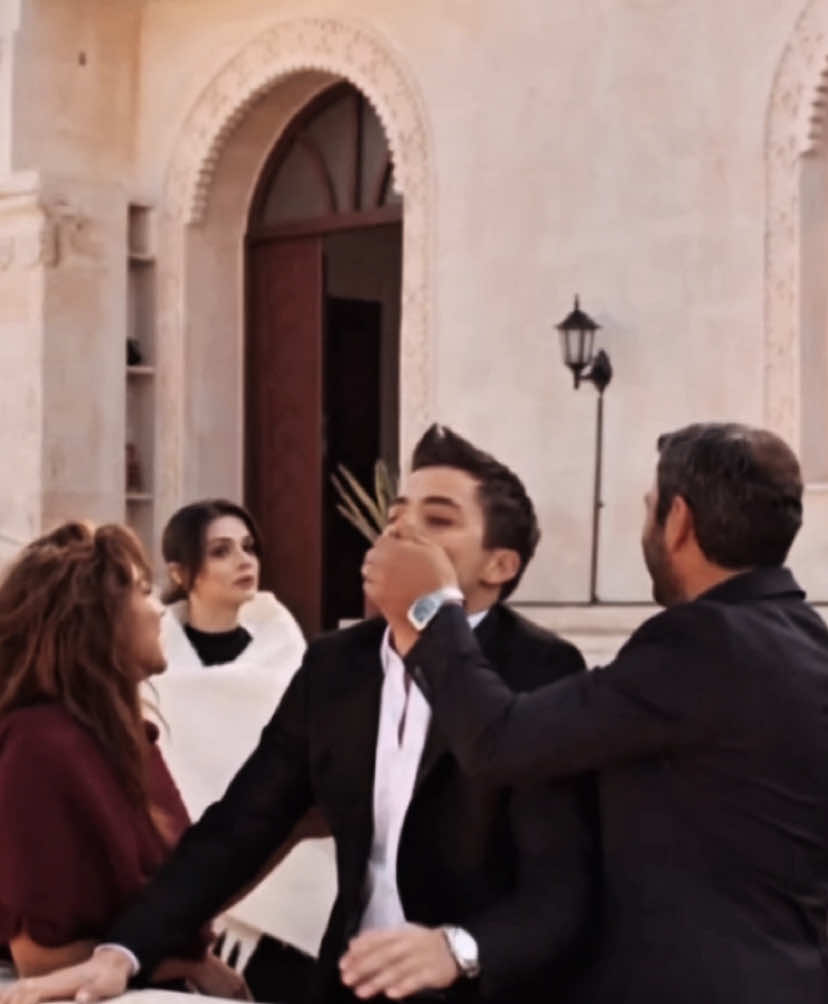 Alboranın sert Kayası baba olduğunu  öğrendi 🫠 #uzakşehir #kayaalbora #kayzer #cihanalbora #keşfet 