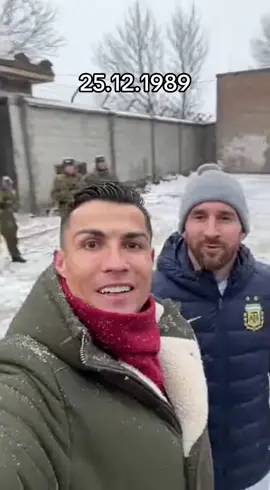 Cristiano și Leo la execuția soților Ceaușescu😭💀. #cristiano #messi #romania #revolutie #fyp 