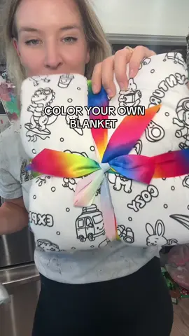 This color your own blanket is so cute and so fun. #christmasgiftideas #blanket #kidsblanket #tiktokshopcreatorpicks #christmasgiftsforkids 