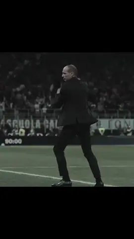 مدربي 🔥                           .                                                    .                                                    .                                                  #تيم_فلفل🇺🇾🚀 #تصميم_فيديوهات🎶🎤🎬 #شتبوستر_واعي #ايسي_ميلان #صداره_بس 