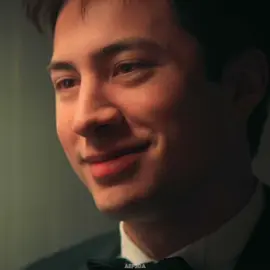 tiktok pls lemme post this in peace 😀 | ac: travailqs | dt: @Marianna | #heatedrivalry #fyp #shanehollander #ilyarozanov #edit