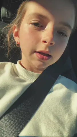 It’s so easy to fall in loveeee 