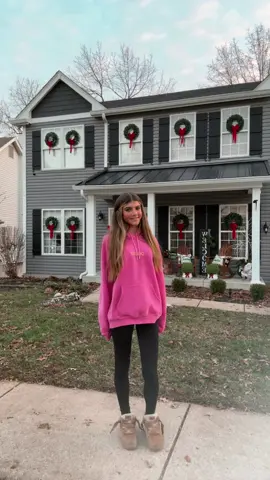 Don’t mind how stupid I look #fyp #viral #christmas #day #school #fit #cute #pretty #lipsync #dance #dancing #dancin #dances #dancer #winter #OOTD #outfit #strangerthings 