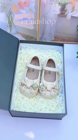 Mẫu Mới Búp Bê Nơ Bé Gái Chất nhựa eva #giaytreem #thinhhanh #giaychobegai #giaybupbe 