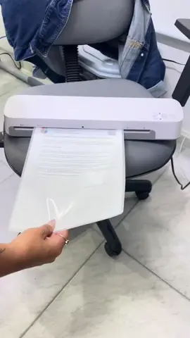 #Dê uma olhada em Plastificadora A4 Laminadora De 9 Polegadas 127V Com 5 Bolsas De Laminação Laminadora Térmica Antiatolamento por R$119,99. Compre na Shopee agora! https://s.shopee.com.br/3qFuFpH9t3