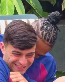 Pedri & Rapha ❤️😭 #pedrigonzalez #Pedri #fpy #fppppppppppppppppppppppp #paratiiiiiiiiiiiiiiiiiiiiiiiiiiiiiii #barcelona #spain #fcbarcelona #football #raphinha 