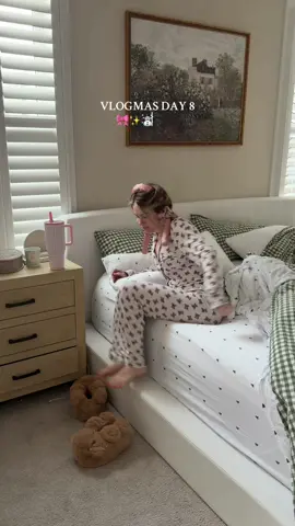 VLOGMAS day 8!!!!!🎄✨☃️🎀☕️ #Vlogmas #december #morningroutine #Vlog #diml 