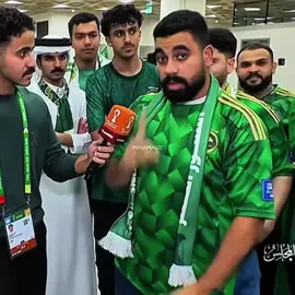 اوعا تسيبوه يا حامد 😆 #حامد_حمدان #عدي_الدباغ #الاتحاد_الفلسطيني_لكرة_القدم #السعودية #🇵🇸 