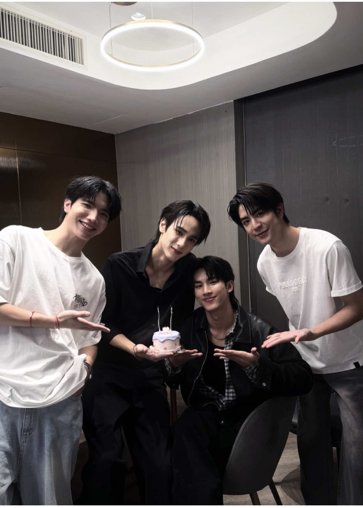 #HEAD2HEAD h2h gang join the trend!  —————————————————— [ #seakeen#surfjava#jeromejinn#farmvan ] 