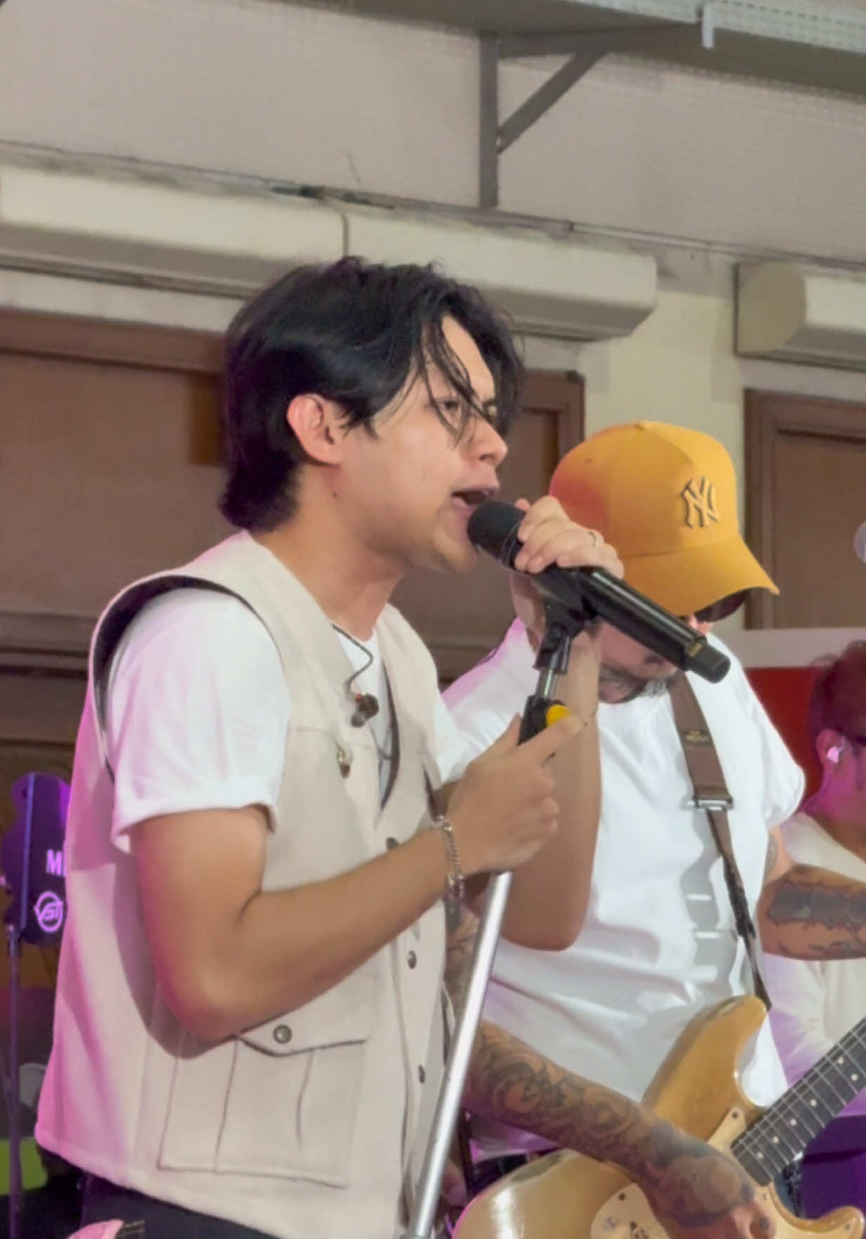 pesona mu hadir dengan sederhana #ronyparulian #ronyparuliannainggolan #pesonasederhana #fypシ゚ 