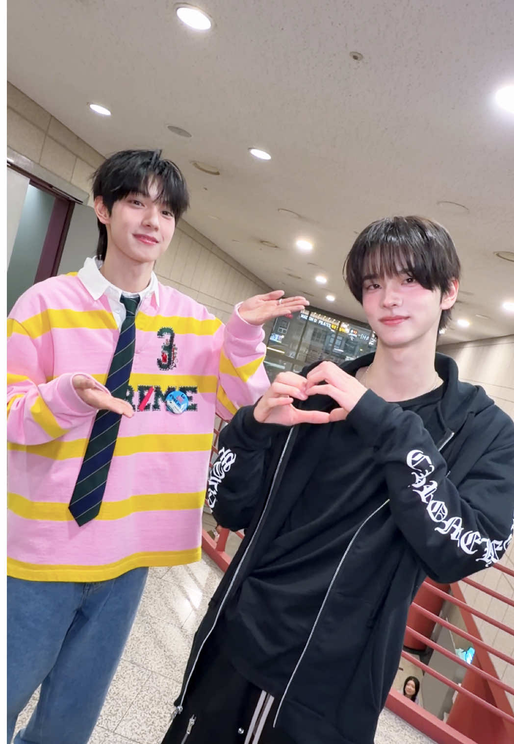 약속할래 #신유 선배님과 ᕱ_ᕱ @tws_pledis #최립우 #CHUEILIYU #UxYOUxU #립우를불러줘