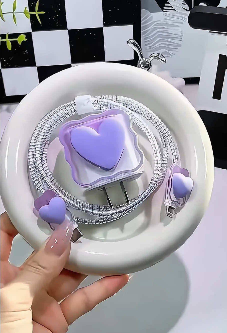 Sét phụ kiện hoạt hình dễ thương bọc bảo vệ củ sạc dây cáp sạc iphone 18/20w #phukienbaovedaysac #phukienbaovecapsac #vobaovesaciphone #vobaovecusac #nb99store 