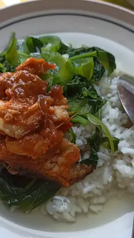 makan siang sek bestikuuu,,, sambel panggang(mangut) jangan bayem #iburumahtangga  #masakanrumahan #masakansimpel #makansiang