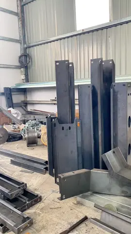 Gia công thang tời thực phẩm 3 cửa#namthangtoithucpham #thangtoihang #foryoupage #nhahang #giacongcokhi 