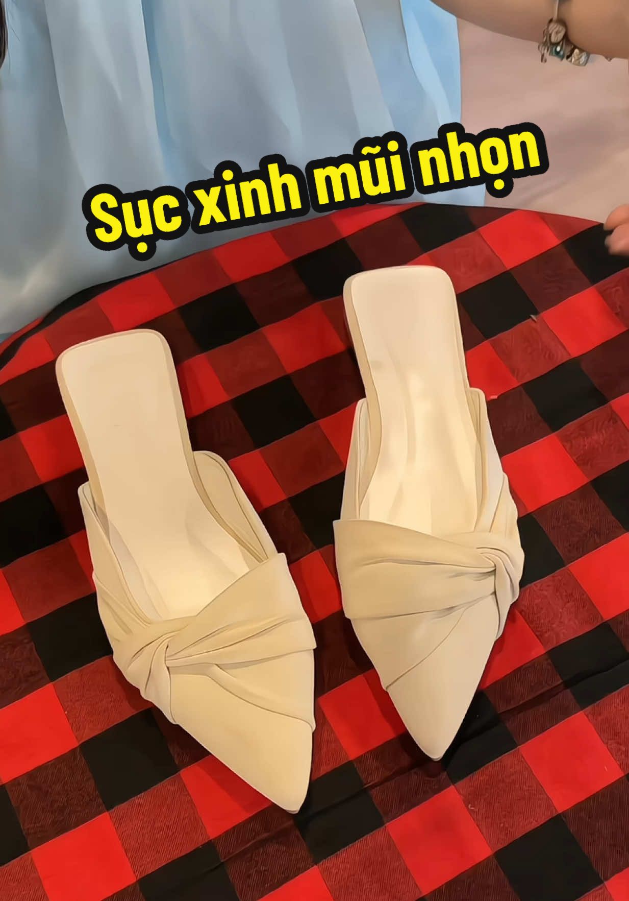 Dép sục mũi nhọn xinh sang chảnh lắm luôn #nhungoireview #depsuc #depnuthoitrang #depmuinhon 