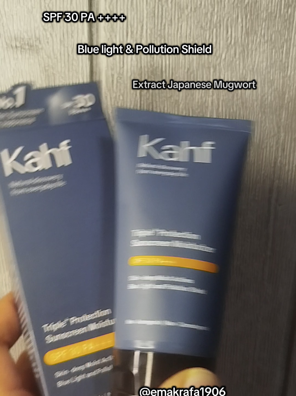 Sunscreen Moisturizer For Men Nomor 1 Di Indonesia dari Kahf, yang nggak cuma melindungi, tapi juga bikin kulit tetap lembap dan glowing seharian! #DecodeYourSkin #KahfDecode #kahfsunscreen #kahfsun3 #decode3 
