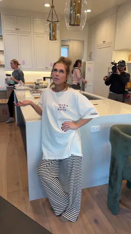 And not a finger was lifted 💅 shout out to @Best of Utah Moving Company for doing all the heavy lifting! House tour soon? 👀