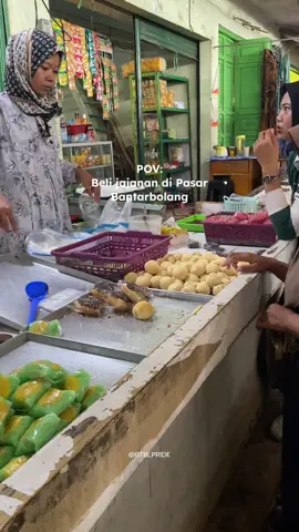 Ada yang pernah beli jajanan di ibu ini? 🤔 #bantarbolangpride #bantarbolang #pemalang #pasarbantarbolang 
