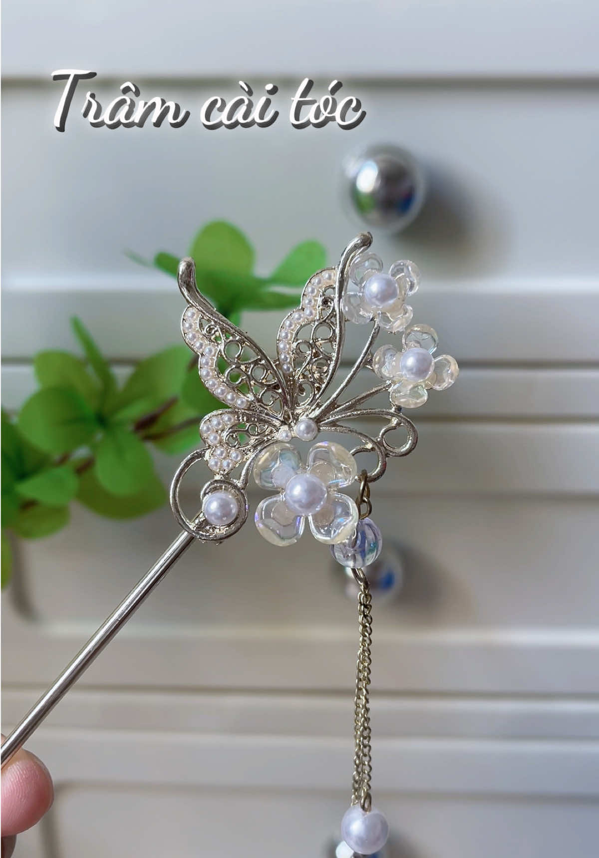 Búi tóc, cài trâm, phối cùng áo dài. Ta nói hết nước chấm 🤭 #tramcaitoc #tramcaitocxinh 