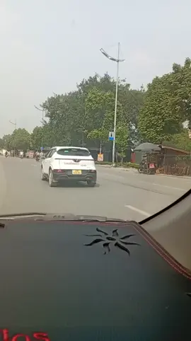 trong xe cũng lắm mồm mà ngoài xe thì 😂😂😂🤣🤣🤣