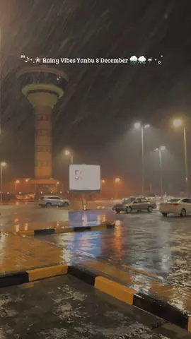 في بجمال #ينبع مع #المطر !!!؟ #مطر  #yanbu #rain  