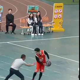 The fact that he has a different treatment for her. #dyshen #dyshenforever #shenyue #dylanwang #fyp 