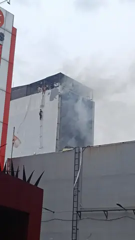 semua selamat sykurlah,, #fyp kebakaran dini hari Jakarta pusat cempaka putih#viralid 