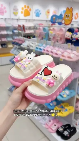 cek keranjang ya,,dapatkan sandal yang nyaman dipakai untuk sehari hari maupun jalan jalan#tiktokshop #sandalanak #promo1212 #sandalanakperempuan #sandallabubu 