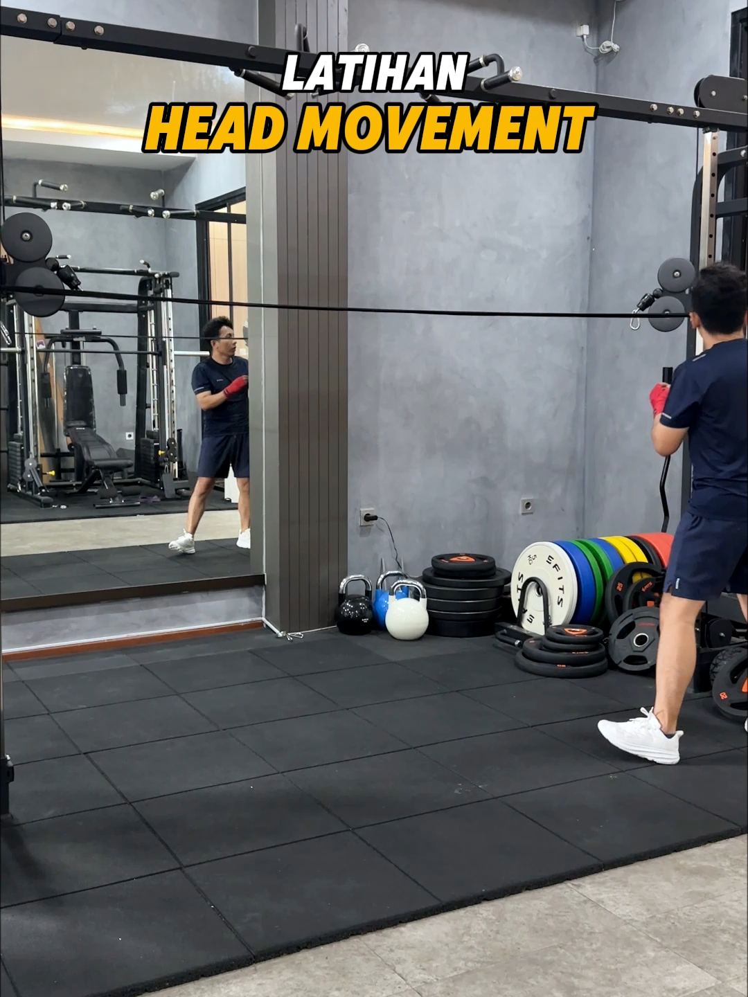 Latihan makin pede dengan handwrap yang nyaman, breathable, dan support penuh ke pergelangan.  #boxingtoks #boxing #boxinglife #boxingfans #boxingtok #boxing🥊 #boxingtutorial #boxingtechnique #boxingchallenge #handwraps #handwrap