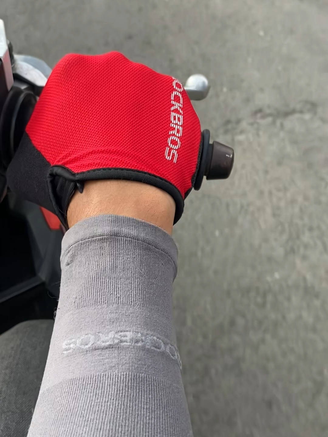 ROCKBROS S106 Sarung Tangan Sepeda Pria Wanita Anti Slip Half Finger Bike Glove Breathable Unisex#cycling #rockbroscyclingindonesia #fyp #rockbros #sarungtangan