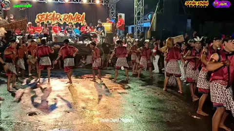 Uenak ikih 🤸🤸  #monolan #SekarRimba #Bramokadi #fypviralシ #sholehchanelamagelang 