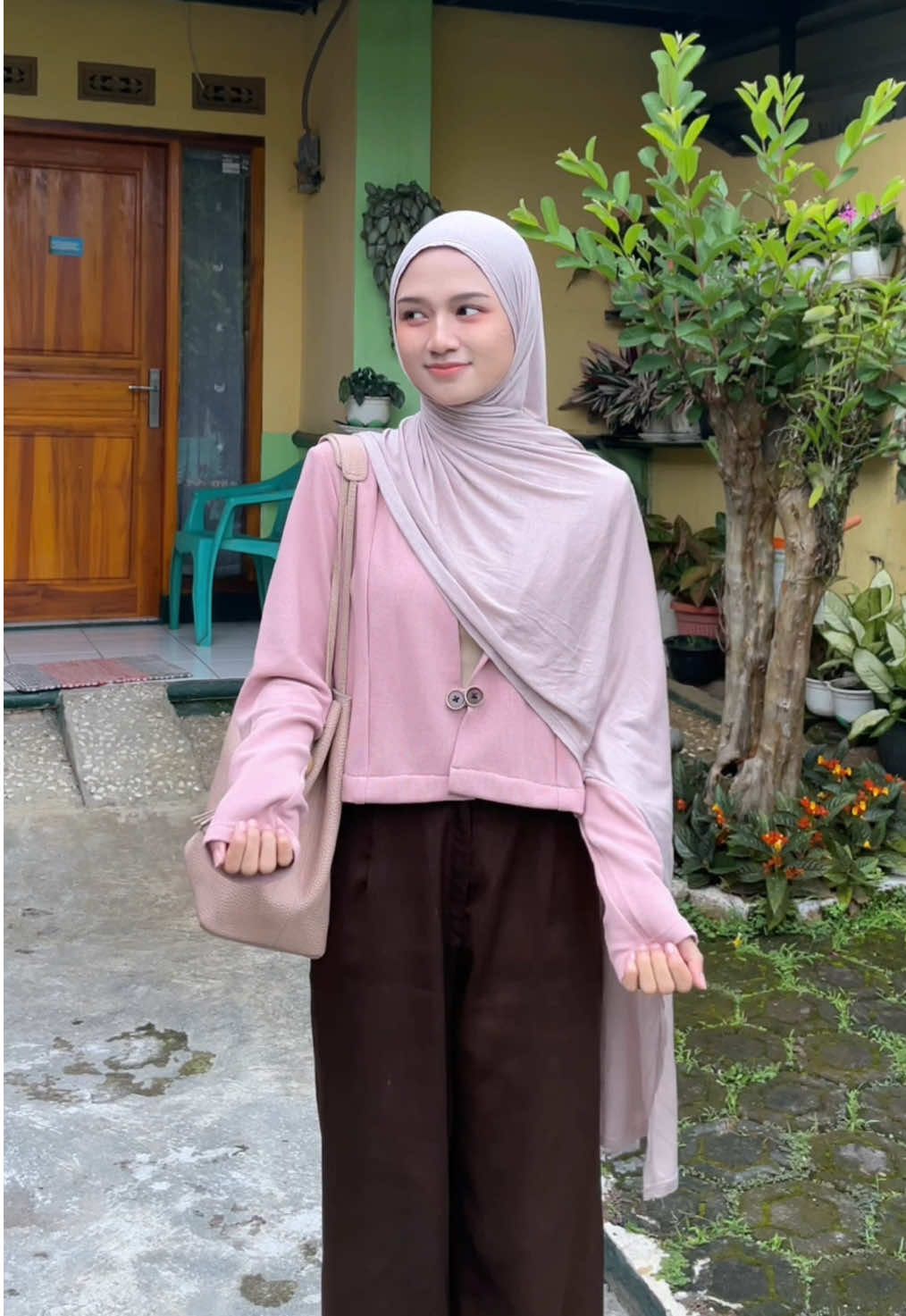 pinky brown😬🤗👌🏼🙄💗🤏🏻