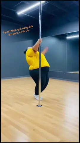 Tại do nhạc quá sung ,mà em quên cả lối về 🤣