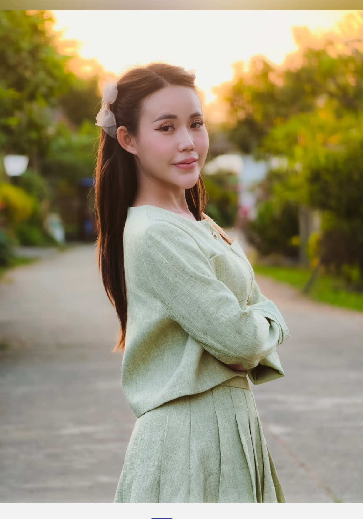 ทดลองถ่ายรูปแฟนกับแสงเย็นสวยแบบง่ายๆใครก็ทำได้ด้วยเลนส์เสริมZEISSของวีโว่🥰 #vivoX300Pro #ZEISS #telephoto #spk #portrait 