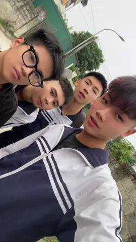 hôm nay gặp em đan 