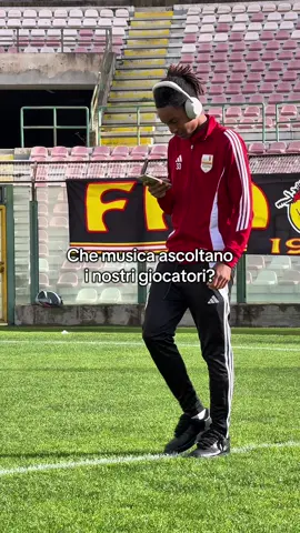🤣⚽️Che canzoni consigliate voi? #ACRMessina
