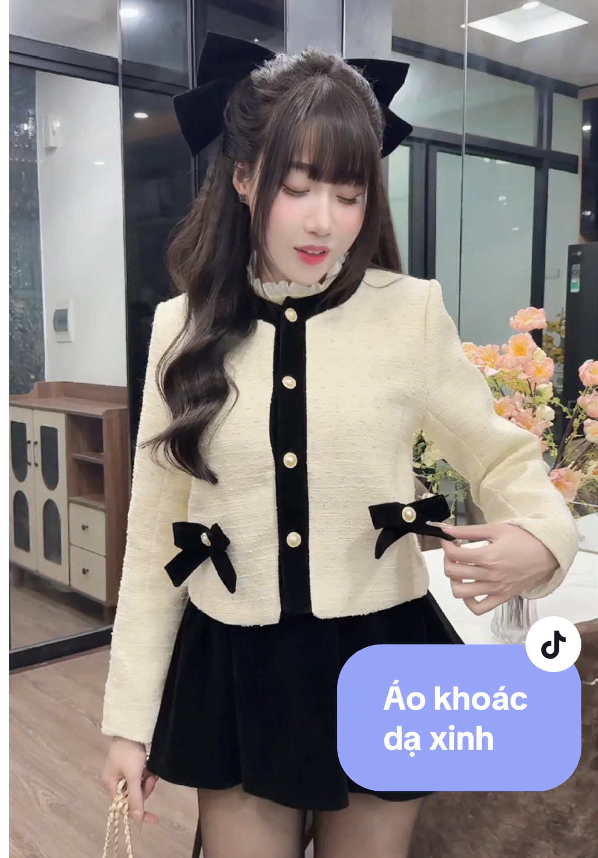 Áo khoác dạ có đệm vai lên phom đỉnh cỡ này ##aokhoac##aokhoacda##aokhoacnu##aodasweet##aodep
