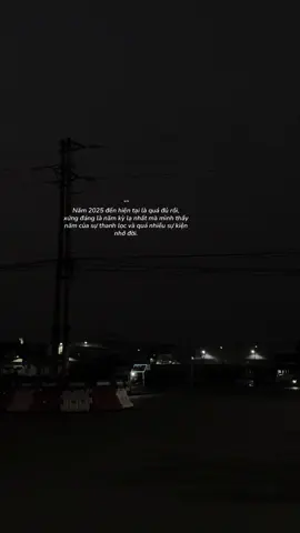 Cũng chẳng biết sẽ trôi về đâu nữa.