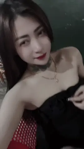 Cô ấy không say tình 🫣cô ấy say rượu 🤭